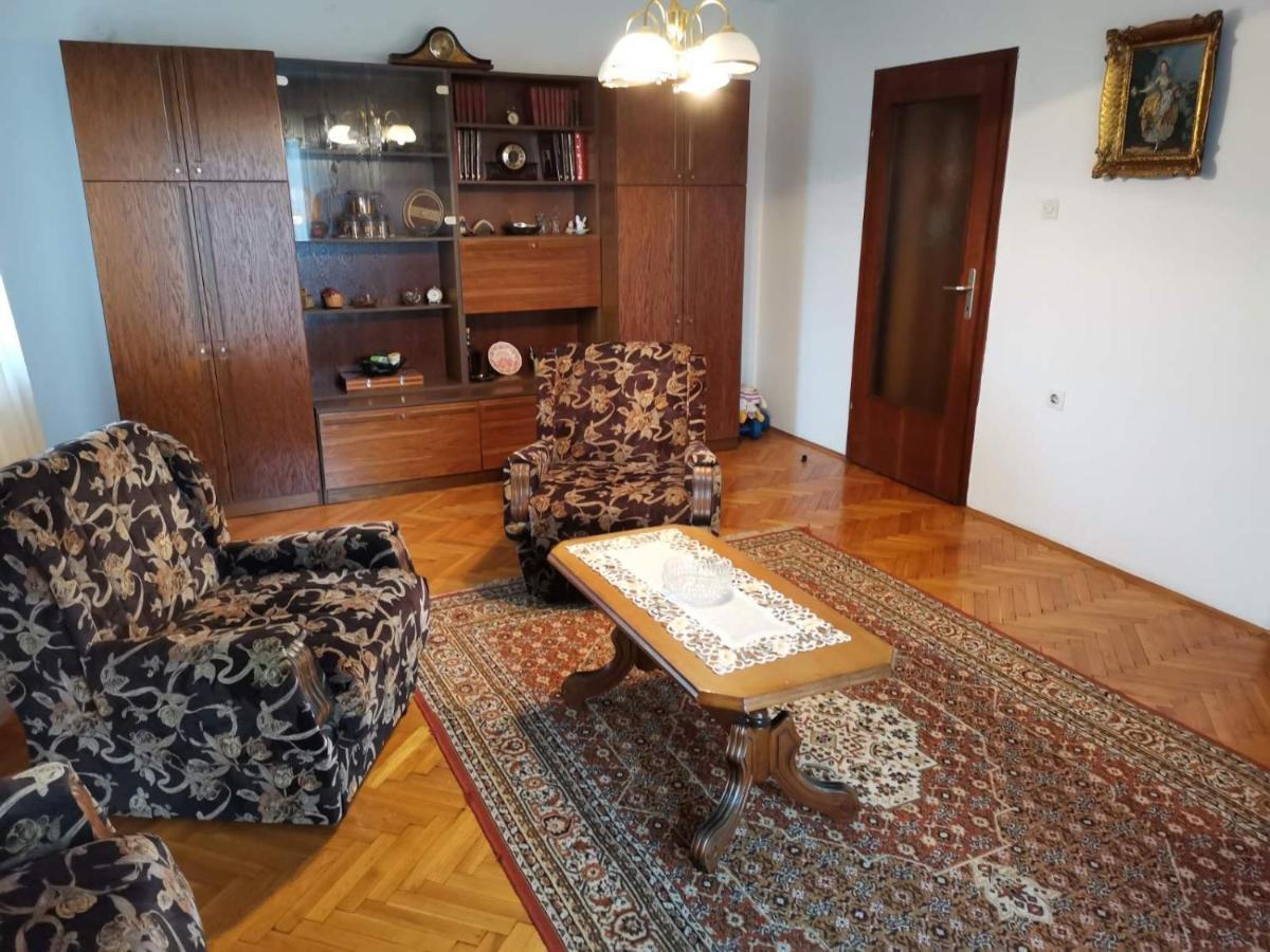 קראלג'בו Vila Milica מראה חיצוני תמונה